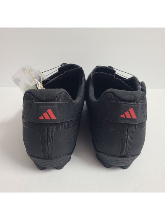 Athletic_Shoes